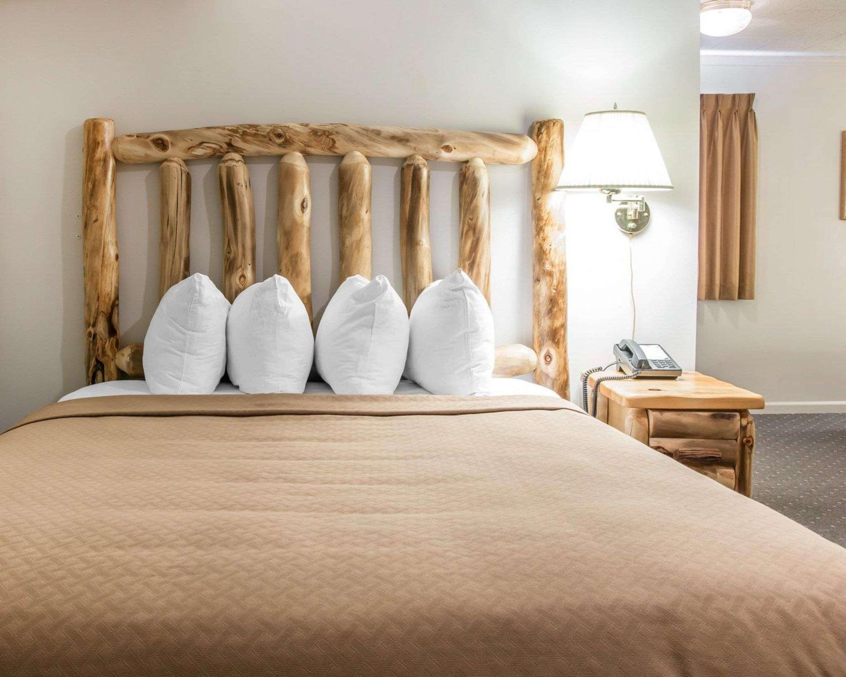 Quality Inn & Suites Mackinaw City Beachfront Dış mekan fotoğraf