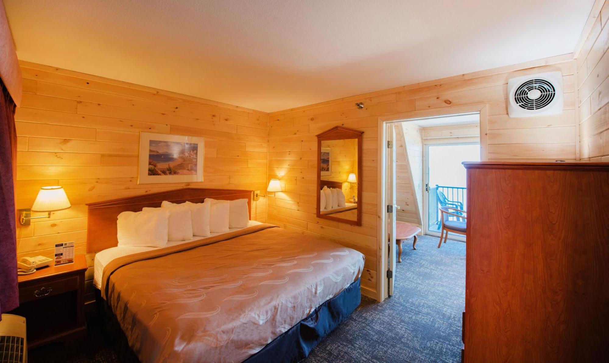 Quality Inn & Suites Mackinaw City Beachfront Dış mekan fotoğraf